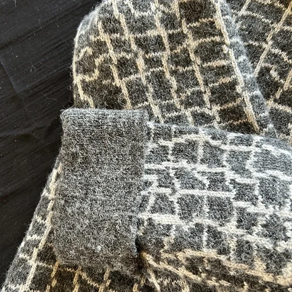 Warm sweater jacket - Picture 4 of 6